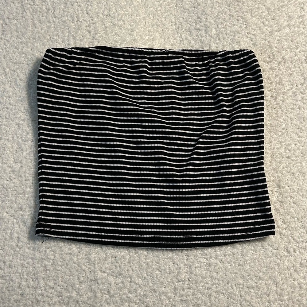 Stylish Black and White Striped Tube Top